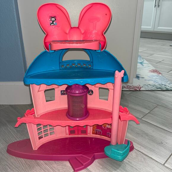 Disney Jr. Minnie Mouse Home Sweet Headquarters & Turnstyler Closet Playset - Picture 3 of 8